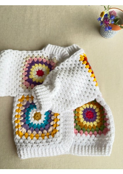 Dafne Dükkan El Örgüsü Motifli Bebek Hırkası Kroşe Hırka Crochet Granny Square Cardigan