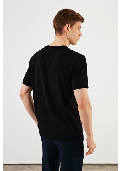 Erkek Bisiklet Yaka T-Shirt %100 Pamuk Nakış Detaylı Basic Siyah Tişört MTLCE89 fırsatları