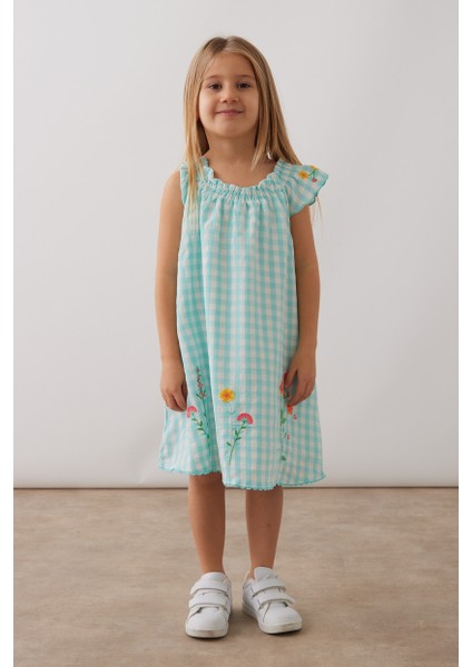 Kız Çiçek Nakiş Detaylı Elbise modelleri