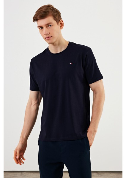 Erkek Bisiklet Yaka T-Shirt %100 Pamuk Nakış Detaylı Basic Lacivert Tişört modelleri