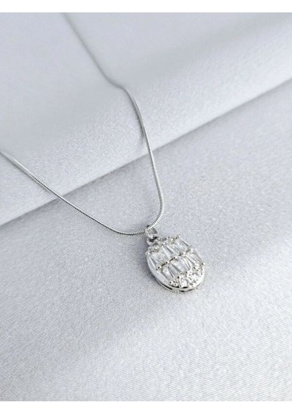 Çelik Kolye Taşlı Gümüş Renk