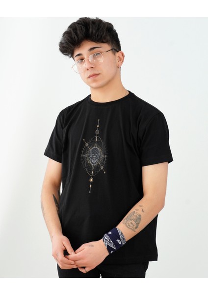 Geometrik Kuru Kafa Baskılı Oversize Siyah Tişört modelleri