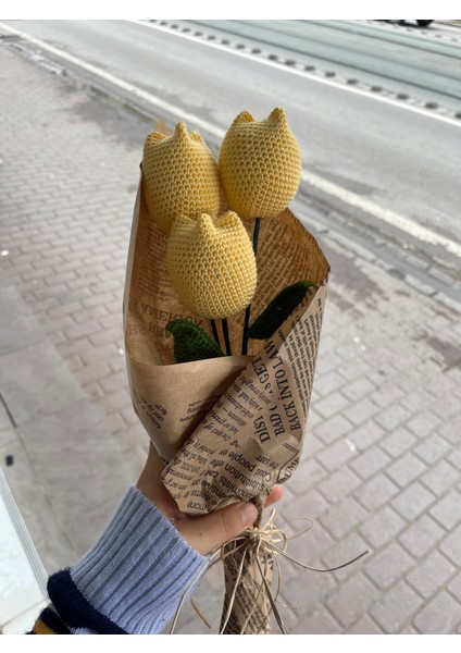Örgü Sarı 3'lü Lale Buketi,sarı Lale,örgü Çiçek Buketi,anneye,sevgiliye,öğretmene Hediye