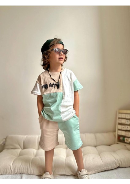 Erkek Çocuk Blok Renkli Yazı Baskılı Şortlu Takım fiyatları