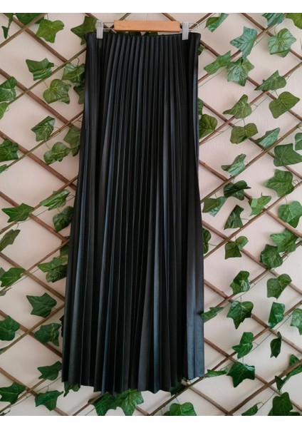 Piliseli Siyah Etek Siyah - 38-40