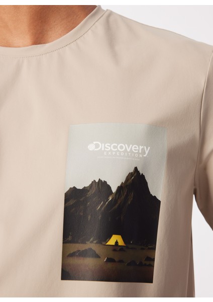 Discovery Expedition Bej Erkek Bisiklet Yaka Relaxed Baskılı Su Itici T-Shirt D4SM-TST3251