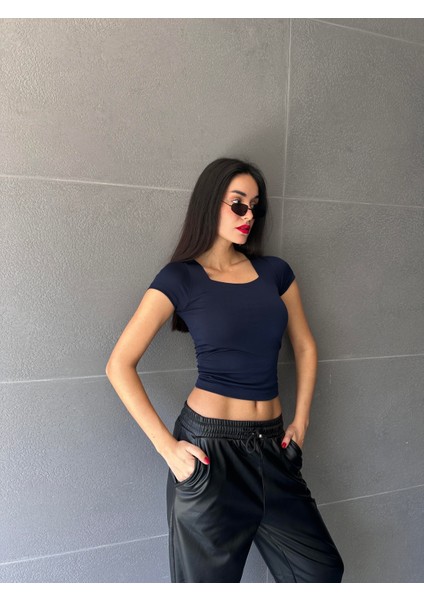 Lacivert Kare Yaka Kısa Kollu Slimfit Basic Body 27174 fiyatları