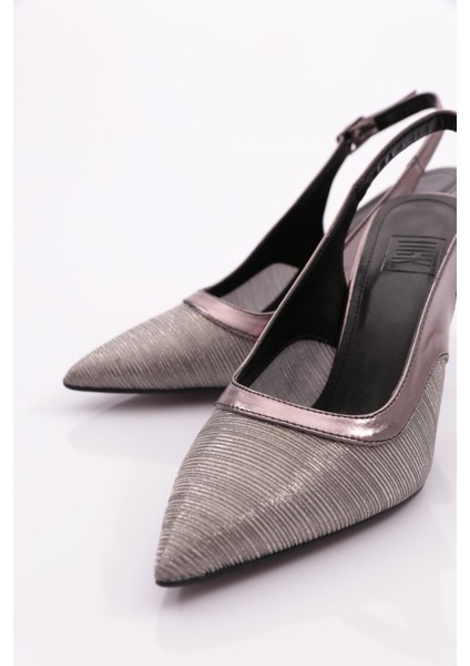 1031 Kadın Arkasi Açik Topuklu Ayakkabı fırsatları