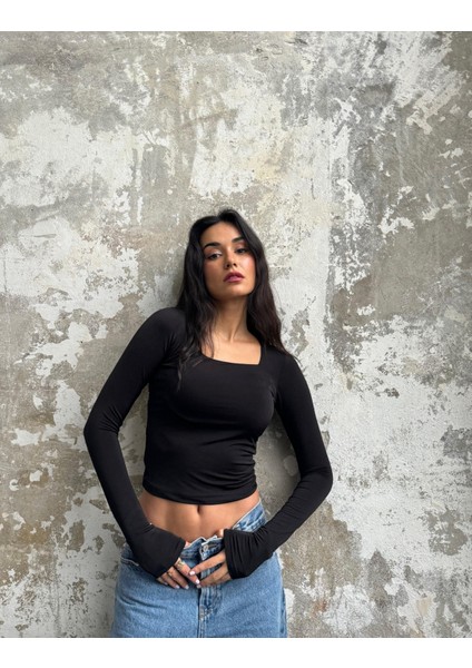Siyah Kare Yaka Uzun Kollu Slimfit Basic Body 27053