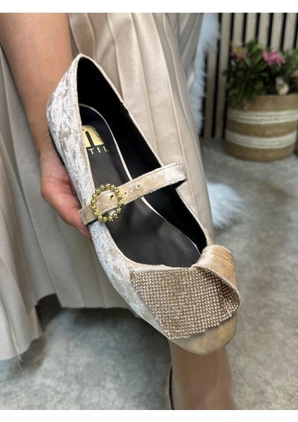 Günlük Kadın Kadife Taşlı Balerin Babet Tek Bantlı Tokalı Oval Burun Tırtıklı Taban Ayakkabı 285 modelleri