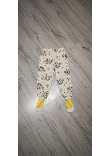 Ekru Çiçek Desenli Çoraplı Pijama Altı