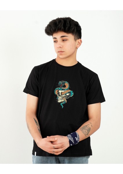 Kuru Kafa Baskili Oversi̇Ze Si̇Yah Ti̇Şört fiyatları