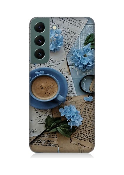 Samsung Galaxy S22 Uyumlu Mavi Çiçekler ve Mektuplar Desenli Silikon Kılıf