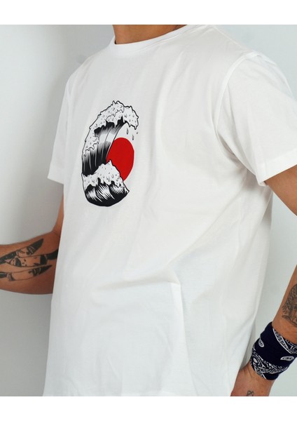 Wave Baskılı Oversize Beyaz Tişört modelleri