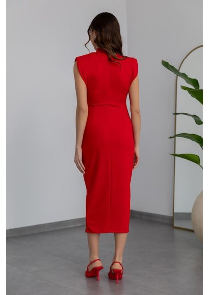 Kadın Taş Detaylı Broşlu Kolsuz Abiye Elbise (Renkli) modelleri