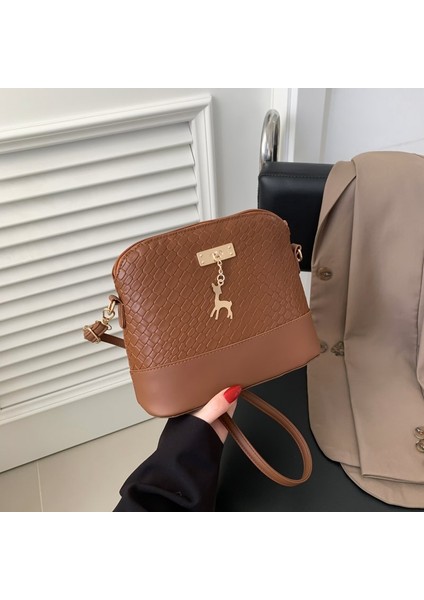 Kadınlar Için Yeni Retro Mizaç Basit Doku Kabuk Çanta 2024 Bahar Sıcak Tarzı Tek Omuz Crossbody Çanta Batı Tarzı Kadın Çantası (Yurt Dışından)