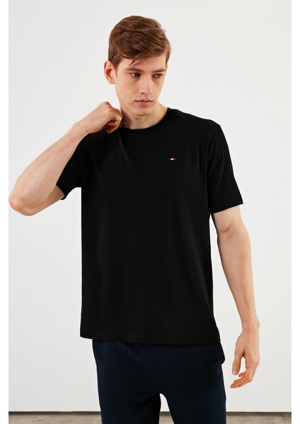 Erkek Bisiklet Yaka T-Shirt %100 Pamuk Nakış Detaylı Basic Siyah Tişört MTLCE89