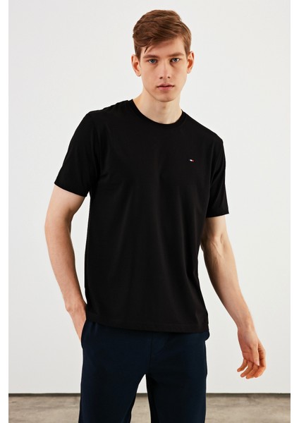 Erkek Bisiklet Yaka T-Shirt %100 Pamuk Nakış Detaylı Basic Siyah Tişört MTLCE89