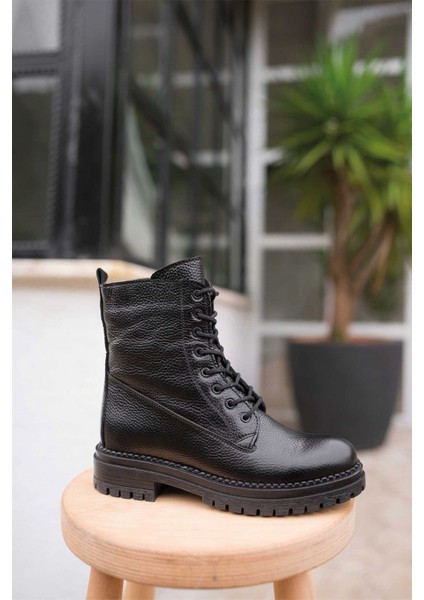 Nicole Bağcıklı Hakiki Deri Kadın Postal Siyah fırsatları