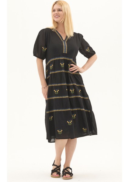 Siyah Kısa Kol Vual Nakışlı V Yaka Uzun Yazlık Elbise fiyatları