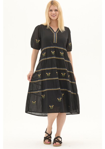 Siyah Kısa Kol Vual Nakışlı V Yaka Uzun Yazlık Elbise modelleri