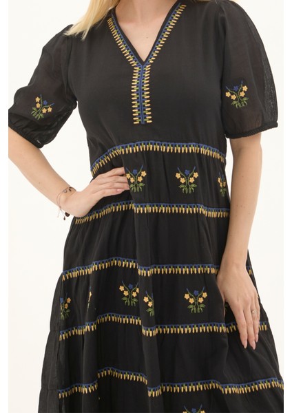 Siyah Kısa Kol Vual Nakışlı V Yaka Uzun Yazlık Elbise fırsatları