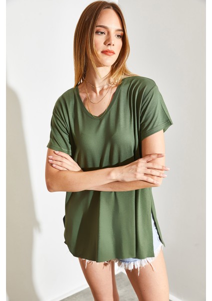 Yan Yırtmaçlı Viskon Tshirt fırsatları