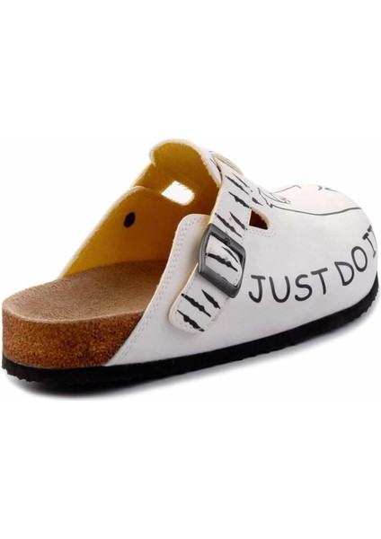 Beyaz Kadın Terlik Suni Deri Malzeme ile Günlük Kullanım için Konforlu Tasarım modelleri