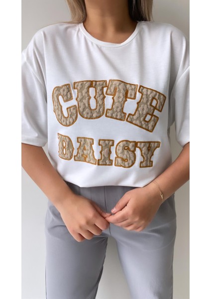 Kabartmalı Cute Daisy Tişört Ekru Bej