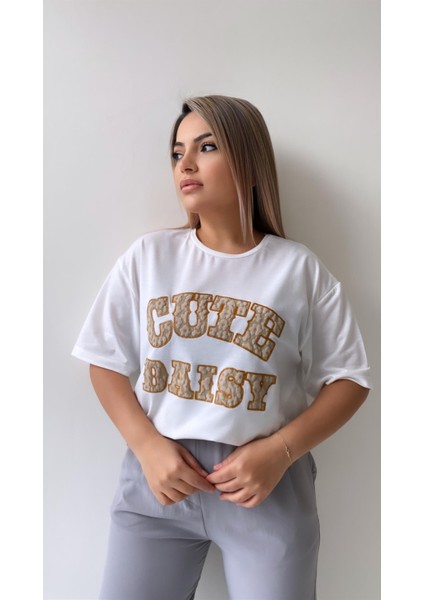 Kabartmalı Cute Daisy Tişört Ekru Bej