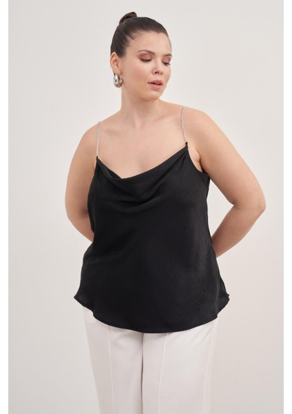 Saten Zincirli Degaje Yaka Bluz