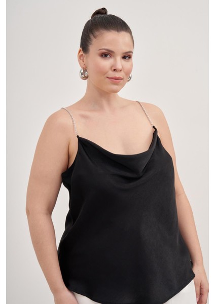 Saten Zincirli Degaje Yaka Bluz