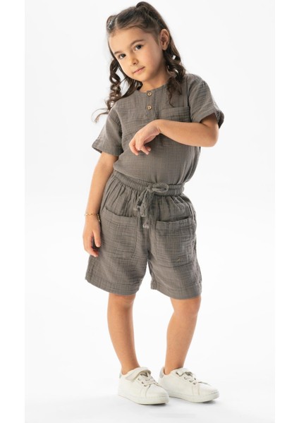 Batı Cep Detaylı Yazlık Müslin Kız Çocuk Şort Gri Gri indirimleri