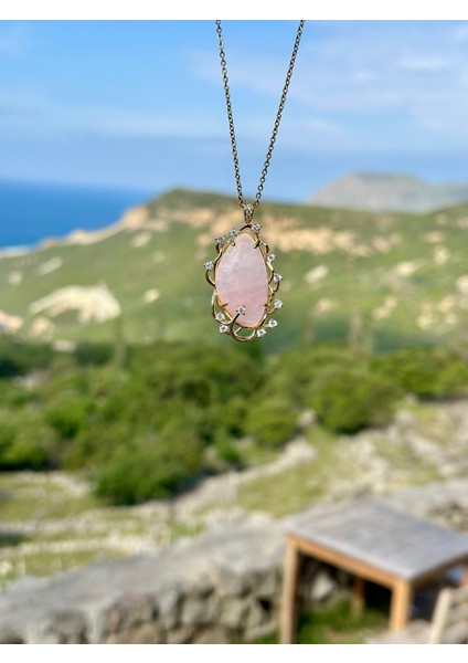 Doğaltaş Otantik Pembe Kuvars Taşı Kolye