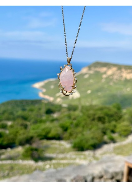 Doğaltaş Otantik Pembe Kuvars Taşı Kolye