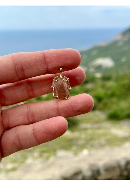 Doğaltaş Kafes Güneş Taşı Kolye ZİNCİRSİZ