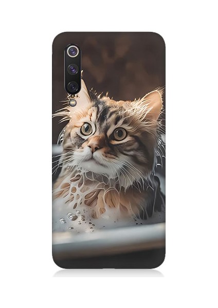 Xiaomi Mi 9 Se Uyumlu Banyo Yapan Kedi Desenli Silikon Kılıf