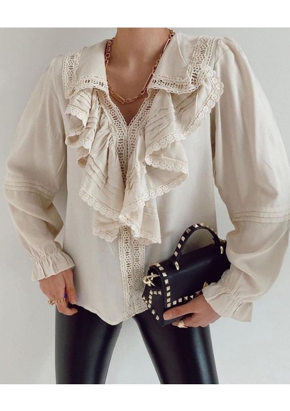 Butik Kadın Güpür ve Dantel Detaylı Volanlı Pamuklu Bluz modelleri
