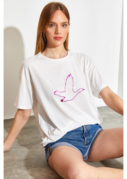 Kadın Kuş Işlemeli Basic Tshirt modelleri