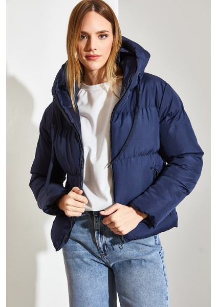 Kadın Kapüşonlu Şişme Mont fiyatları