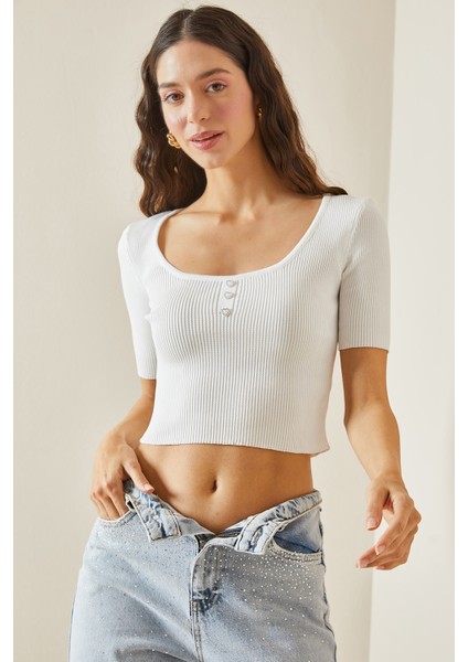 Beyaz Kare Yaka Triko Bluz 5YXK2-48499-01 modelleri