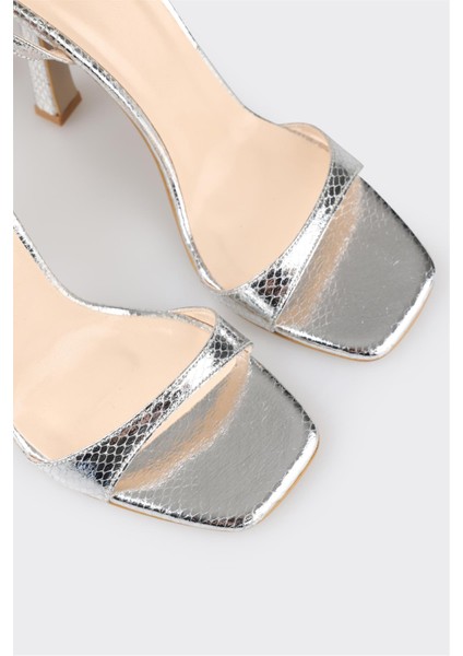 Lame Kadın Topuklu Sandalet fırsatları
