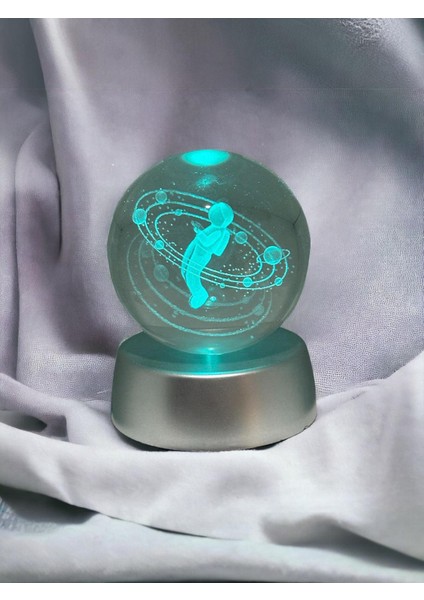 Astronot ve Gezegen Temalı Renk Değiştiren Kristal Işıklı 3D LED Işıklı Cam Küre Hediyelik