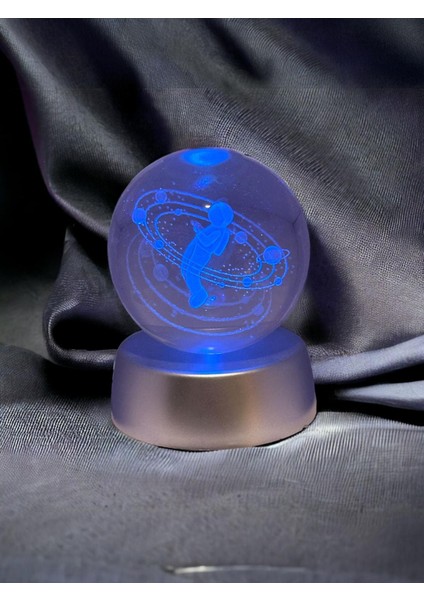 Astronot ve Gezegen Temalı Renk Değiştiren Kristal Işıklı 3D LED Işıklı Cam Küre Hediyelik fırsatları