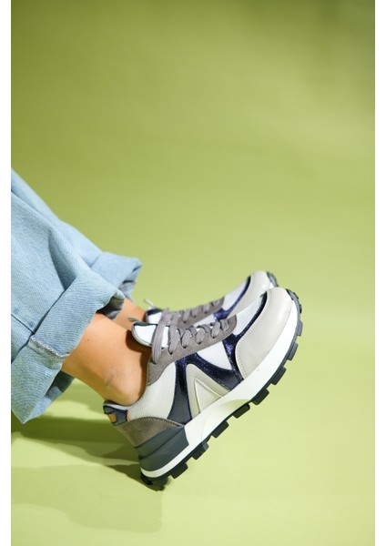 Calm Gri Multi Kadın Spor Ayakkabı fırsatları