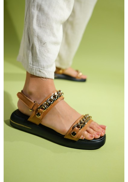 Loket Taba Zincir Detaylı Kadın Sandalet fırsatları