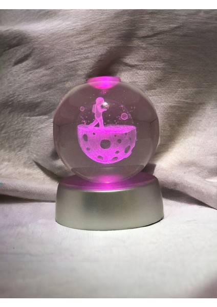 Astronot Aya Adım Atıyor Gezegen Temalı Renk Değiştiren Kristal Işıklı 3D LED Işıklı Cam Küre fırsatları