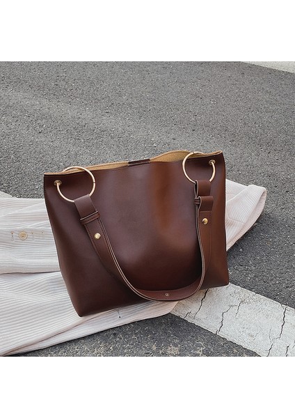 Kadınlar Için Çok Yönlü Büyük Kapasiteli Çanta, Doku ve Stil Öğrenci Omuz Çantası ile 2024 Yeni Moda Moda Çantası (Yurt Dışından)