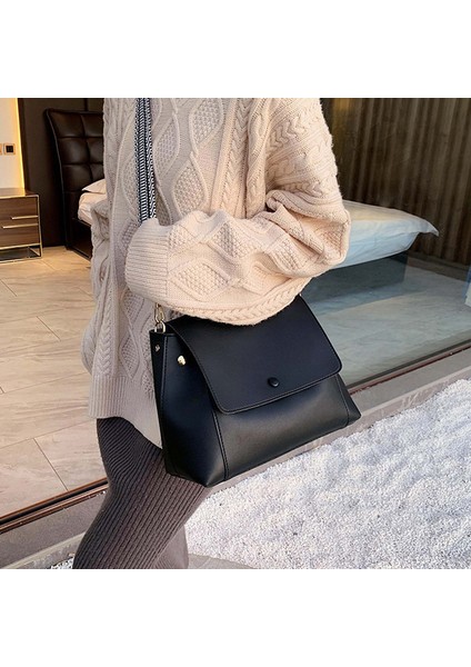 Batı Tarzı Basit Çanta Kadın Ilkbahar ve Yaz Büyük Kapasiteli Omuz Crossbody Çanta 2024 Yeni Kore Versiyonu Moda Retro Çanta (Yurt Dışından) modelleri