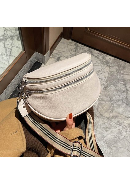 2024 Yeni Geniş Omuz Askılı Bel Çantası, Modaya Uygun ve Popüler Yabancı Stil Tek Omuz Kadın Çantası, Çapraz Çanta, Çok Yönlü Ins Atmosferik Göğüs Çantası (Yurt Dışından) fiyatları